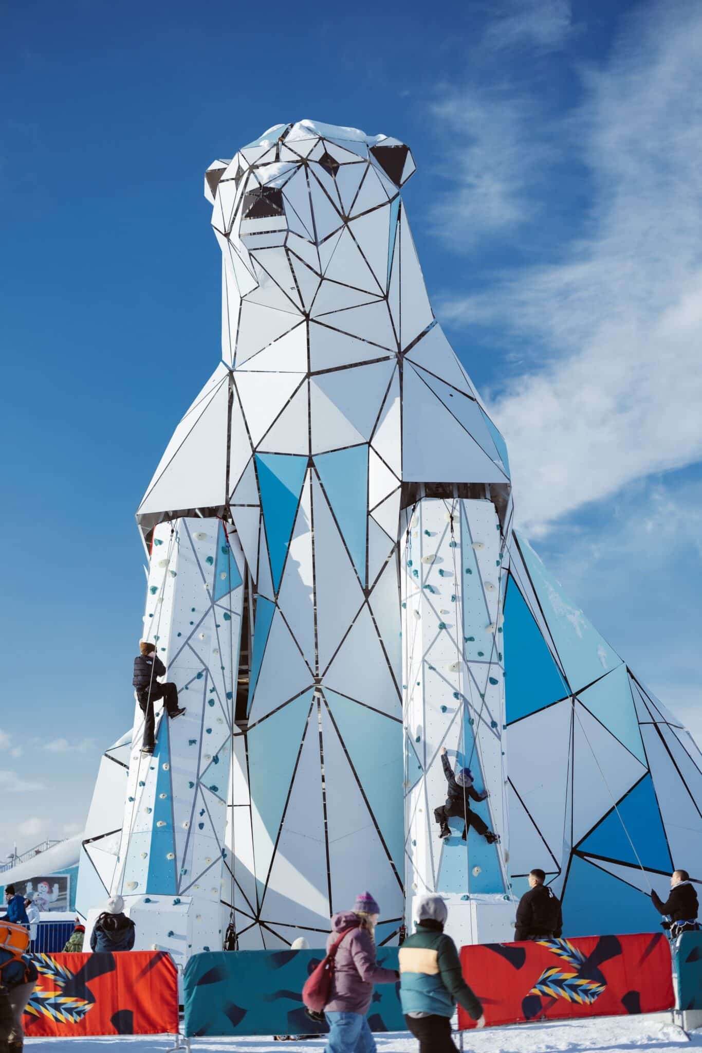 Gougoune et Doudoune — plage hivernale de Bonhomme